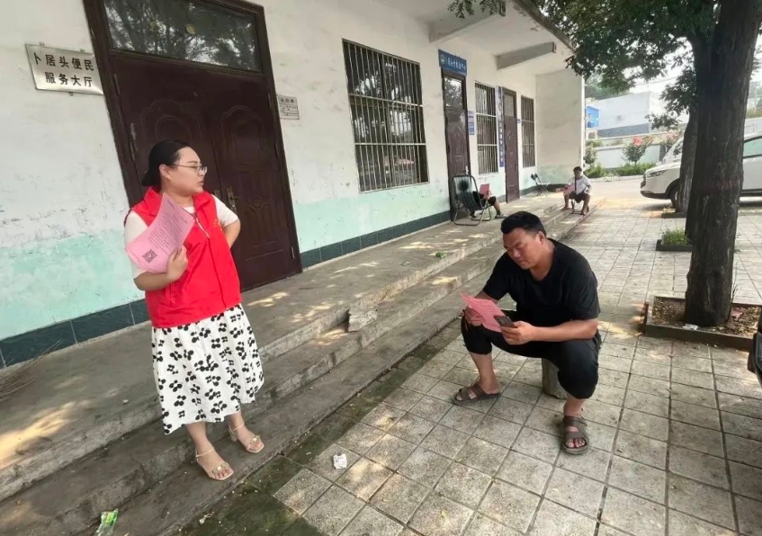 河南今鼎律师事务所开展“贯彻基本国策，严守耕地红线”普法活动